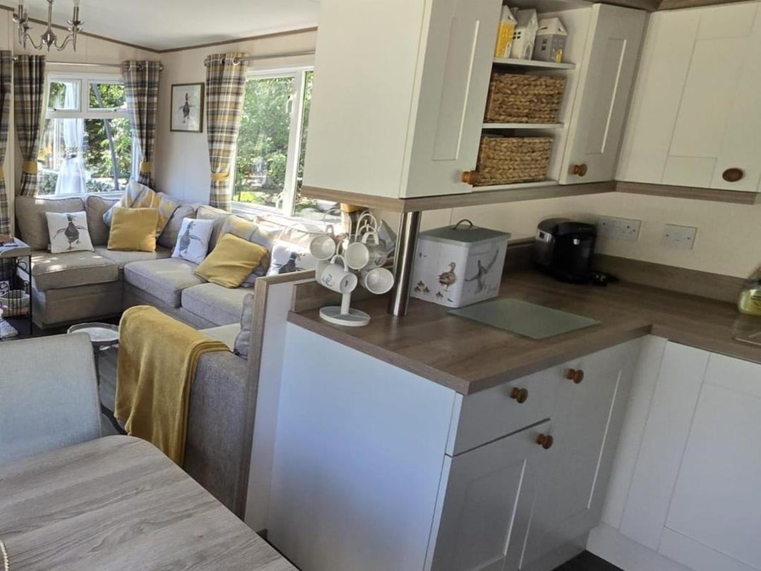 Luxury Lakeside Caravan With Hottub And Private Fishing Peg, Tattershall Lakes Ngoại thất bức ảnh