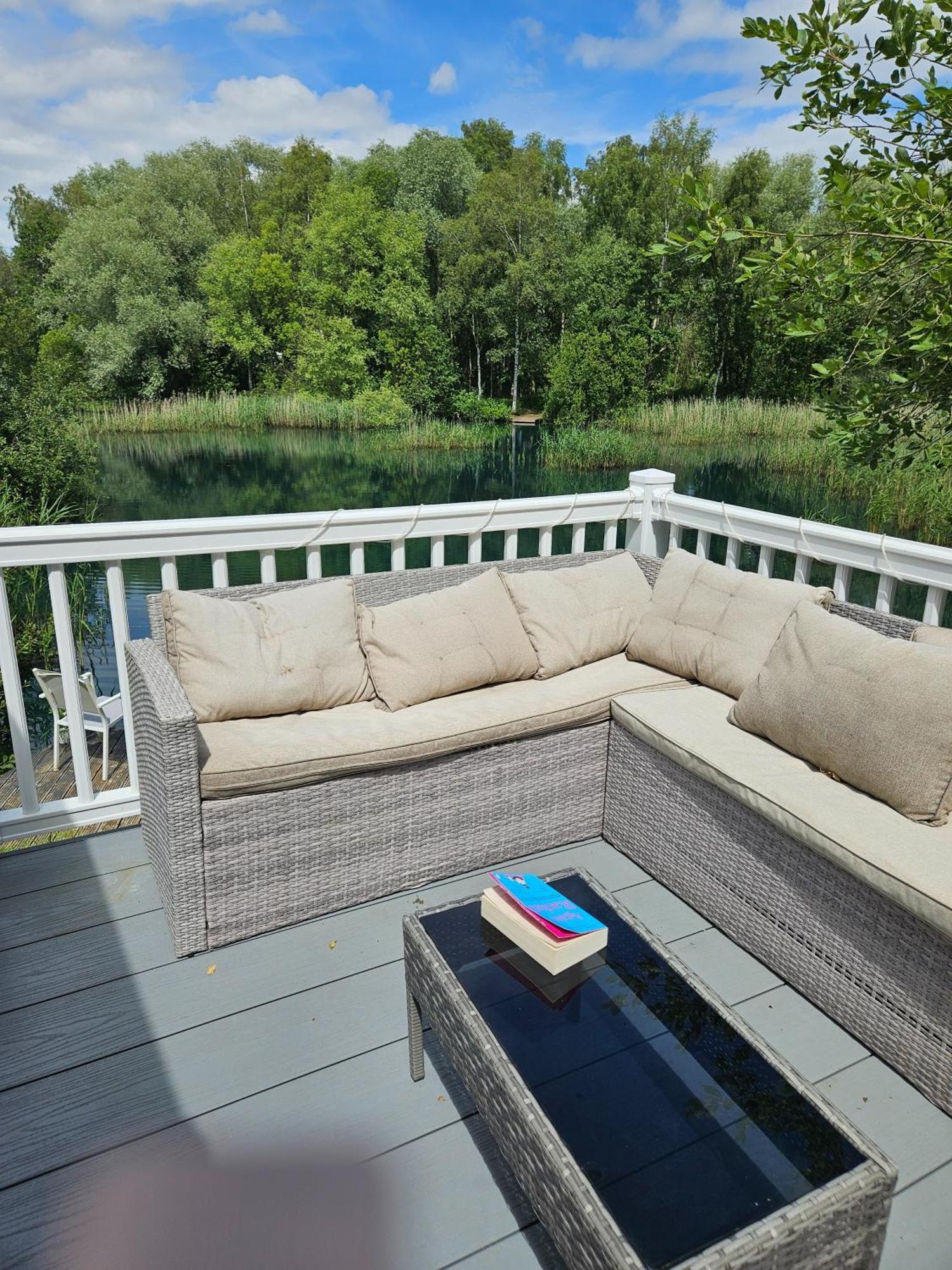 Luxury Lakeside Caravan With Hottub And Private Fishing Peg, Tattershall Lakes Ngoại thất bức ảnh